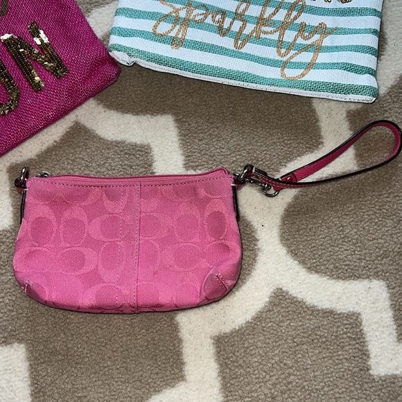 Accessory totes 💕 - Picture 4 of 7